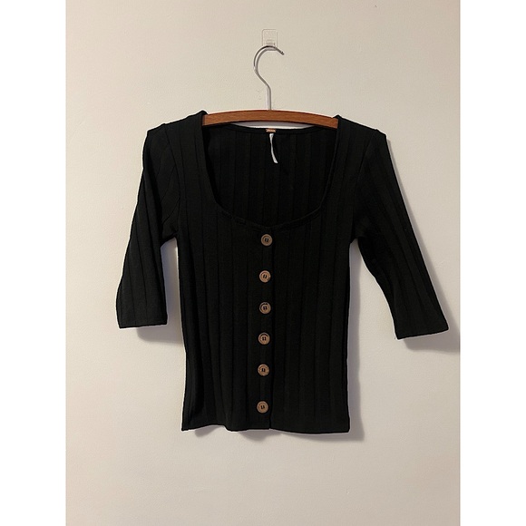 Free People 3/4 Sleeve Top - Picture 2 of 3